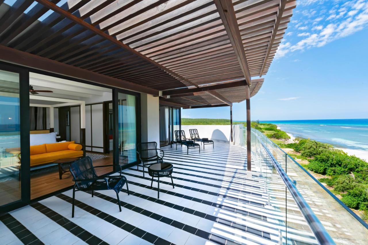 Ocean Eden Bay (Adults Only) Hotell Spring Rises Eksteriør bilde The view from a suite at the Grand at Moon Palace