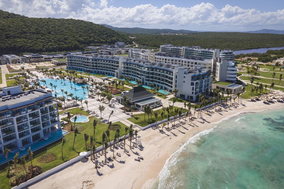Ocean Eden Bay (Adults Only) Hotell Spring Rises Eksteriør bilde Hard Rock Hotel in Montego Bay, Jamaica